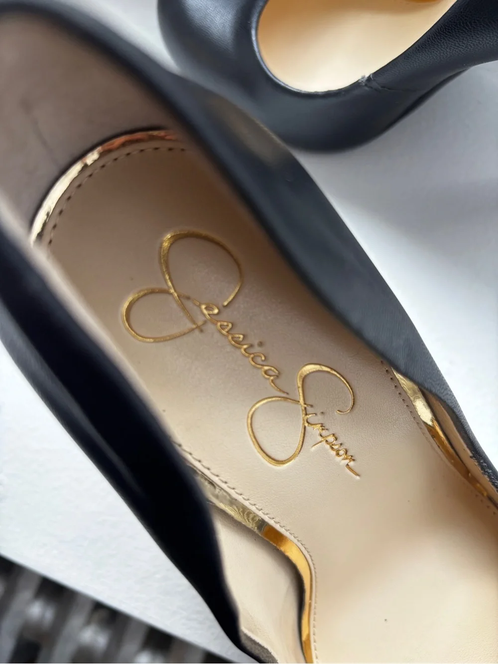 Jessica Simpson Black Round-Toe High Heel Pumps